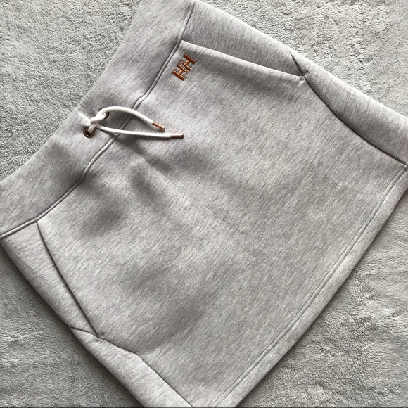 Helly Hansen Dresses & Skirts - Helly Hansen Naiad Technical Pull-On Knit Sporty Athleisure Drawcord Skirt Gray